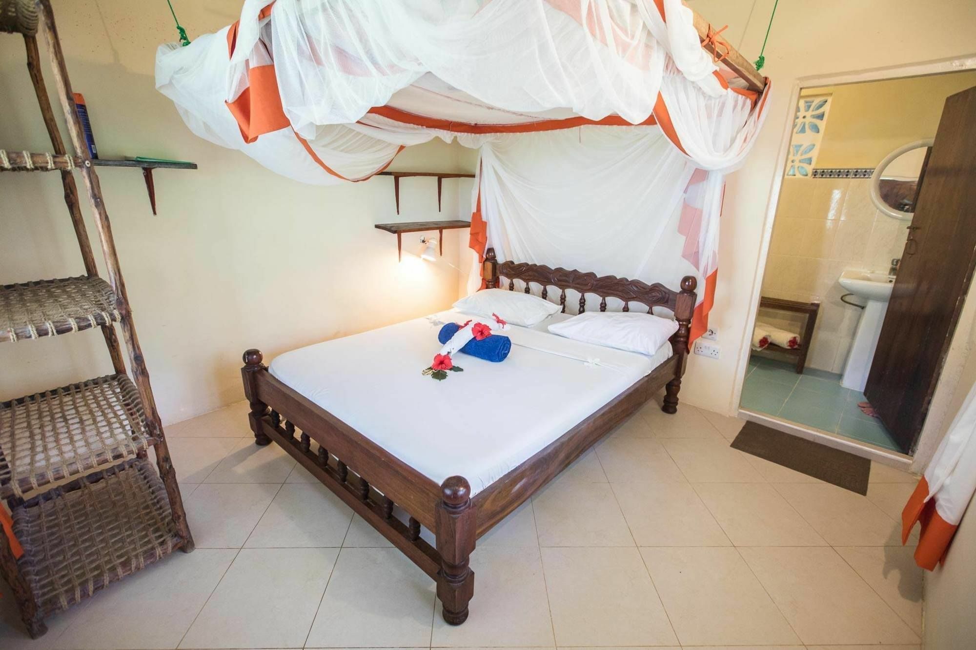 Ndame Beach Lodge Paje Exterior photo